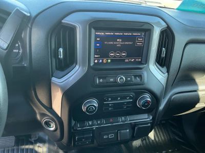 2024 Chevrolet Silverado 3500HD CC — photo 11 view