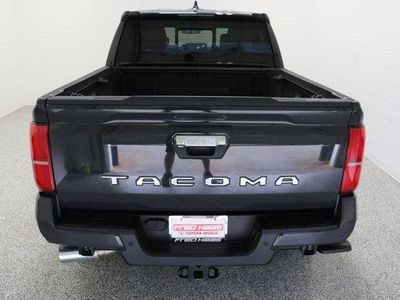 2025 Toyota Tacoma 4WD - Photo 8
