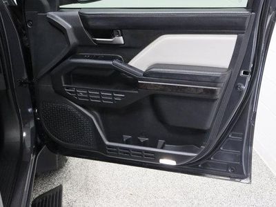 2025 Toyota Tacoma 4WD - Photo 39