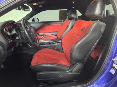 2022 Dodge Challenger — photo 10 view