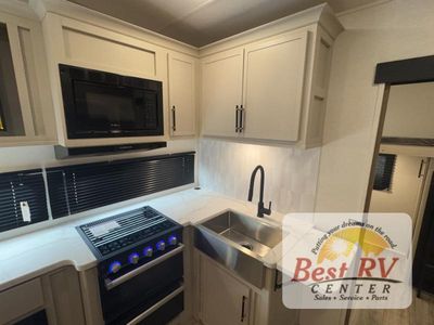2025 Dutchmen RV Astoria - Photo 37