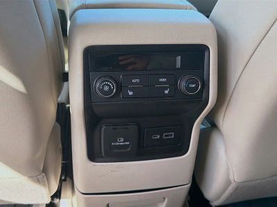 2022 GMC Acadia — photo 23 view