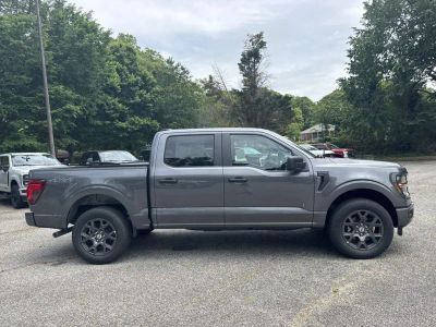 2026 Ford F-150 — photo 8 view