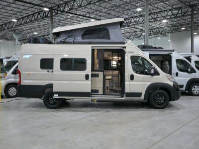 2026 Winnebago SOLIS - Photo 27