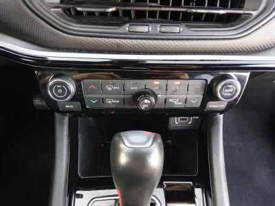 2022 Jeep Compass — photo 19 view