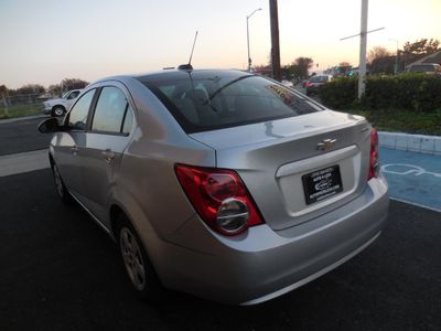 2016 Chevrolet Sonic - Photo 5