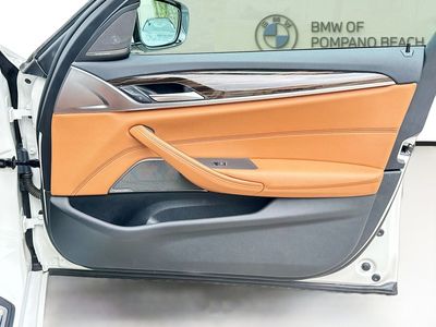 2022 BMW 5 Series - Photo 28