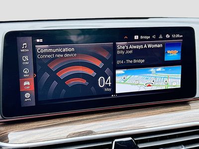 2022 BMW 5 Series - Photo 12