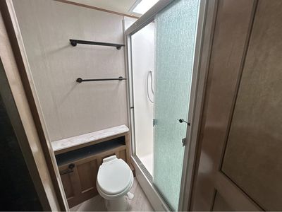 2021 Fleetwood Bounder - Photo 15