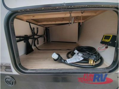 2025 Forest River RV Vengeance Rogue SUT - Photo 16