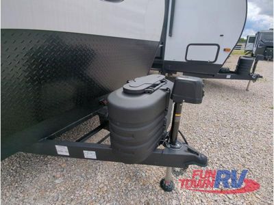 2025 Forest River RV Vengeance Rogue SUT - Photo 14