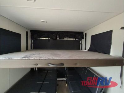 2025 Forest River RV Vengeance Rogue SUT - Photo 35