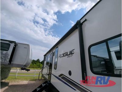2025 Forest River RV Vengeance Rogue SUT - Photo 18