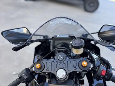 2025 Yamaha YZF-R7 - Photo 10
