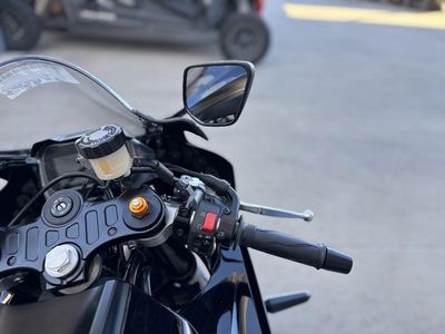 2025 Yamaha YZF-R7 - Photo 11