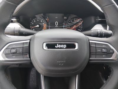 2024 Jeep Compass - Photo 12