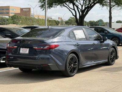 2026 Toyota Camry - Photo 4
