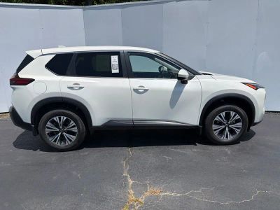 2023 Nissan Rogue — side profile view