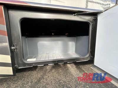 2024 Fleetwood RV Bounder - Photo 13