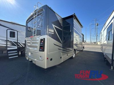 2024 Fleetwood RV Bounder - Photo 10