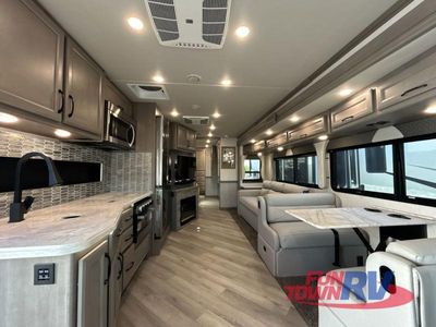 2024 Fleetwood RV Bounder - Photo 15