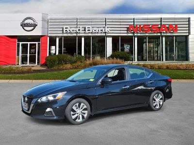 2019 Nissan Altima — interior view