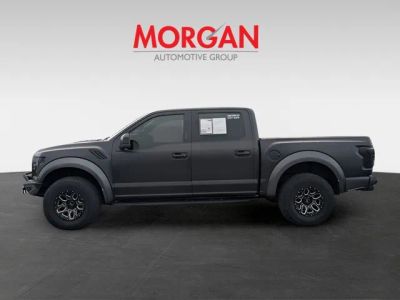 2017 Ford F-150 — interior view