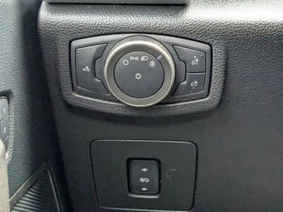 2017 Ford F-150 — photo 17 view