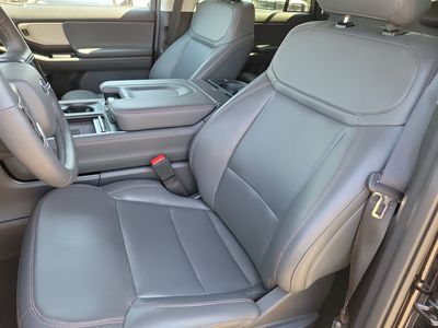 2025 Ford Expedition Max - Photo 4