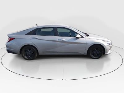 2023 Hyundai Elantra - Photo 8