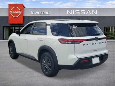 2026 Nissan Pathfinder - Photo 3
