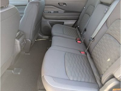 2026 Nissan Pathfinder - Photo 18