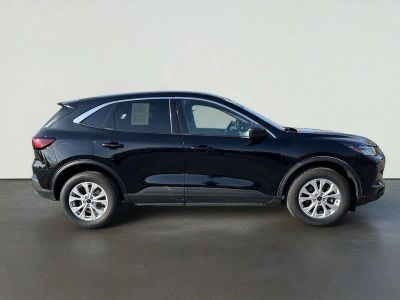 2023 Ford Escape — side profile view