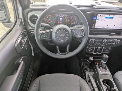 2026 Jeep Wrangler — photo 14 view