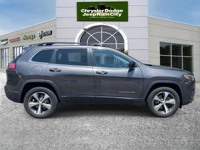 2022 Jeep Cherokee — detail view
