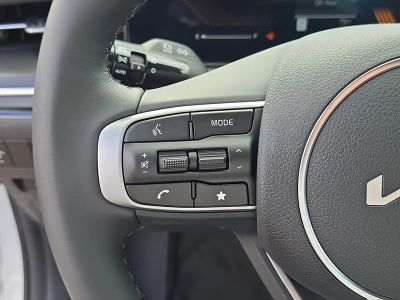 2026 Kia K5 — photo 30 view