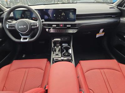 2026 Kia K5 — photo 12 view