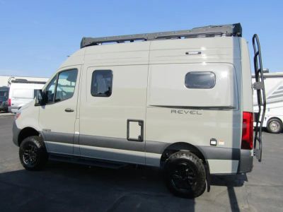 2025 Winnebago REVEL - Photo 17