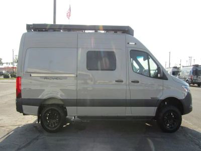 2025 Winnebago REVEL - Photo 14