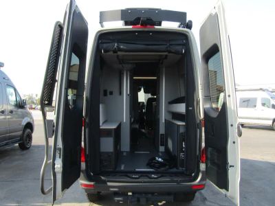 2025 Winnebago REVEL - Photo 2