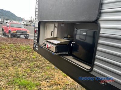 2025 Coachmen RV Catalina Legacy Edition - Photo 5