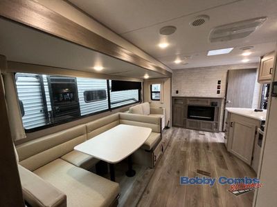 2025 Coachmen RV Catalina Legacy Edition - Photo 9