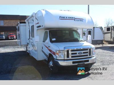 2020 Thor Motor Coach Freedom Elite — front three-quarter view