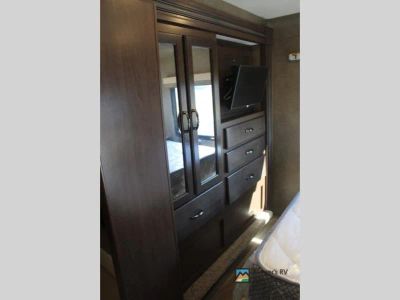2020 Thor Motor Coach Freedom Elite — photo 42 view