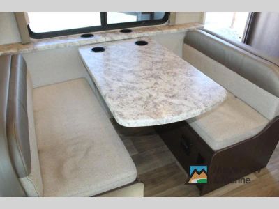 2020 Thor Motor Coach Freedom Elite — photo 31 view