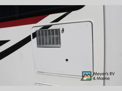 2020 Thor Motor Coach Freedom Elite — photo 22 view