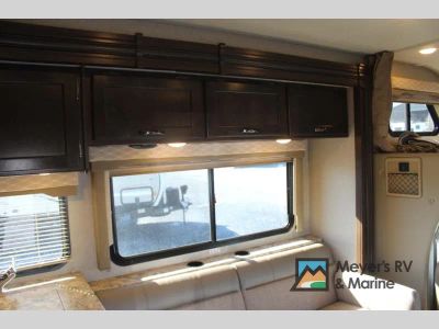 2020 Thor Motor Coach Freedom Elite — photo 34 view