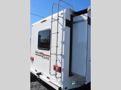 2020 Thor Motor Coach Freedom Elite — photo 15 view