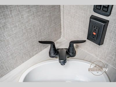 2024 Jayco Jay Feather Micro - Photo 19