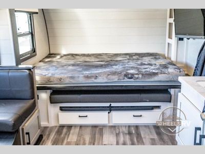 2024 Jayco Jay Feather Micro - Photo 22
